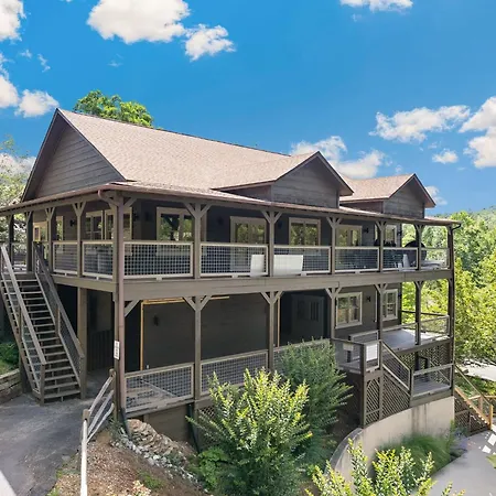 Er307- Eagle'S View- Great Location- Close To Town Cabin